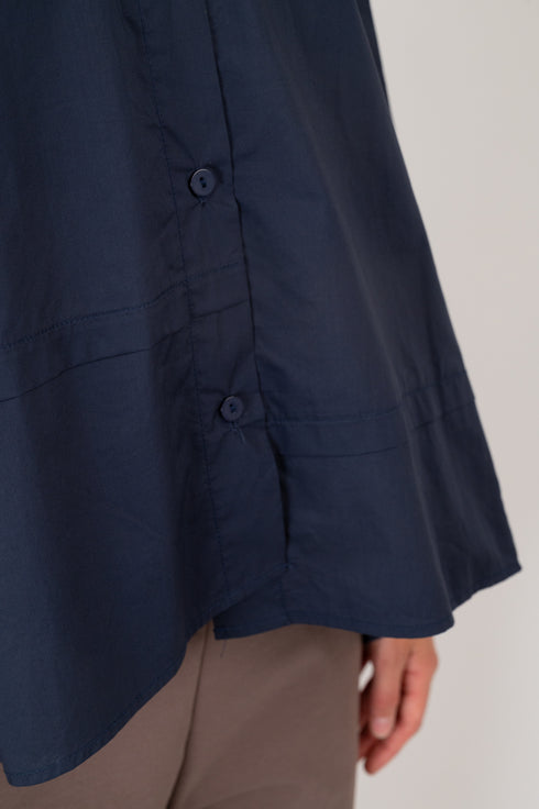 Asymmetrisches Hemd